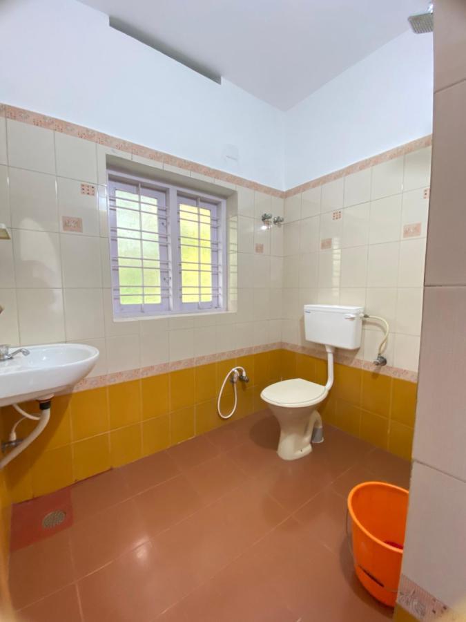 Ammus Homestay Thekkady Zewnętrze zdjęcie