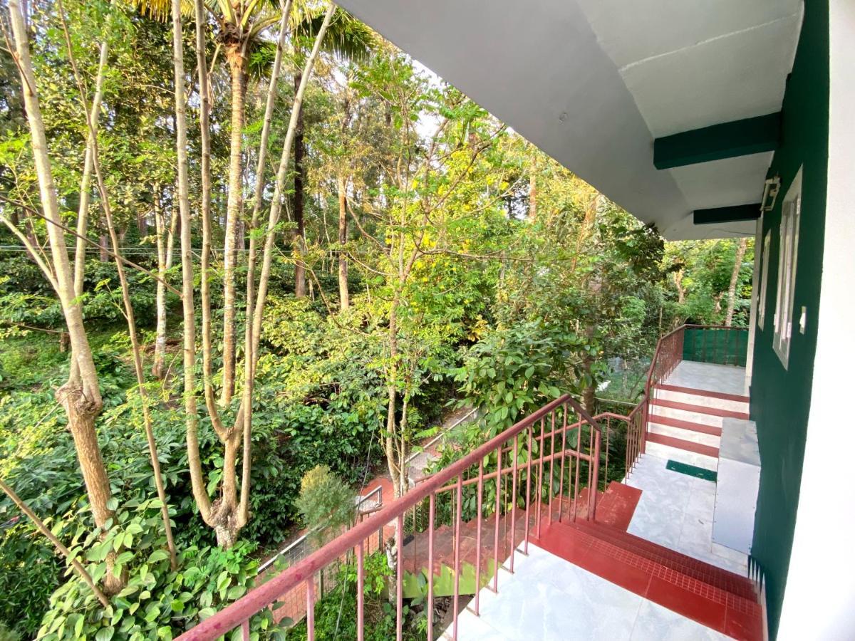 Ammus Homestay Thekkady Zewnętrze zdjęcie